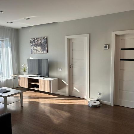 Your Home - Spacious Apartment In City Center, With Balcony & Self Check-In Βίλνιους Εξωτερικό φωτογραφία