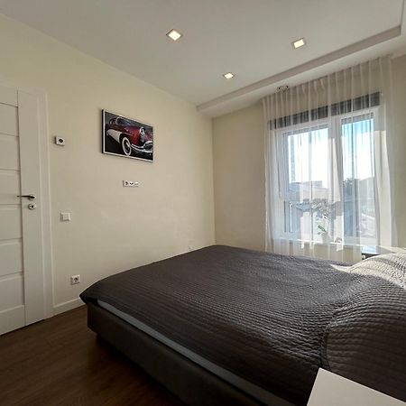 Your Home - Spacious Apartment In City Center, With Balcony & Self Check-In Βίλνιους Εξωτερικό φωτογραφία
