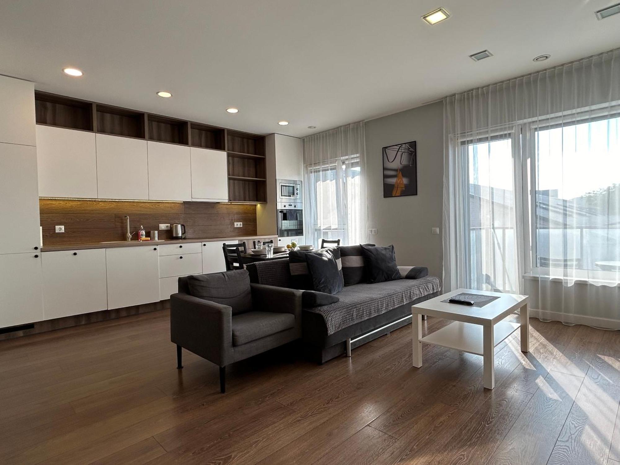Your Home - Spacious Apartment In City Center, With Balcony & Self Check-In Βίλνιους Εξωτερικό φωτογραφία